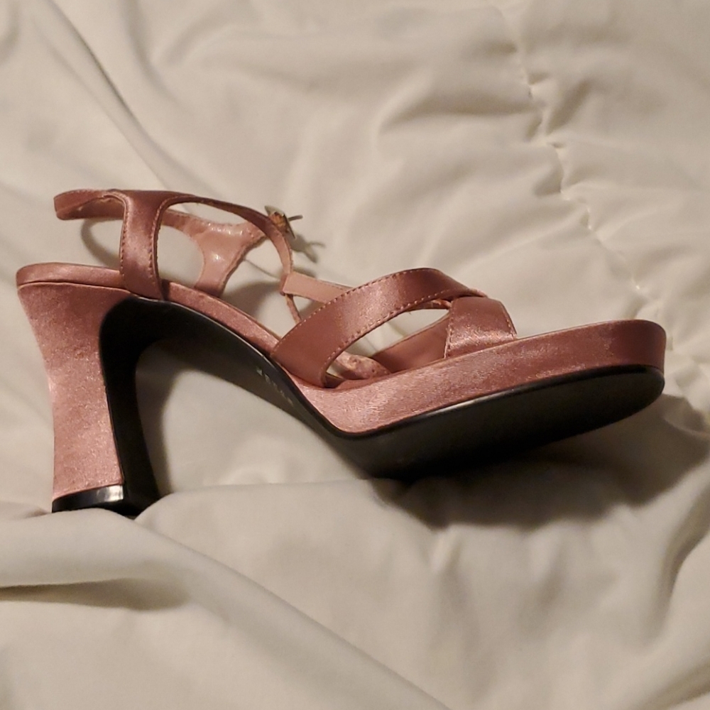 Sandals - Picture 2 of 2